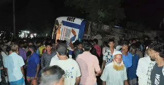 জামালপুরে অটোরিকশায় বাসের ধাক্কায় নিহত ৪, আহত অন্তত ১৫